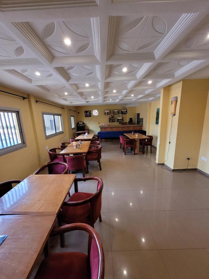 Hotel Altitel Bafoussam Eksteriør bilde