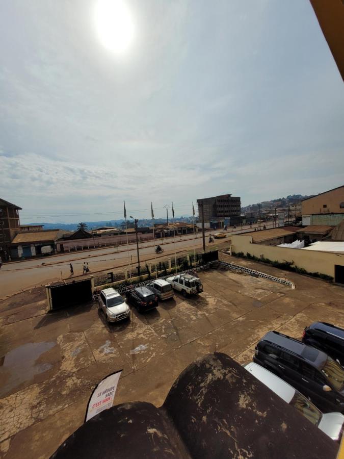 Hotel Altitel Bafoussam Eksteriør bilde