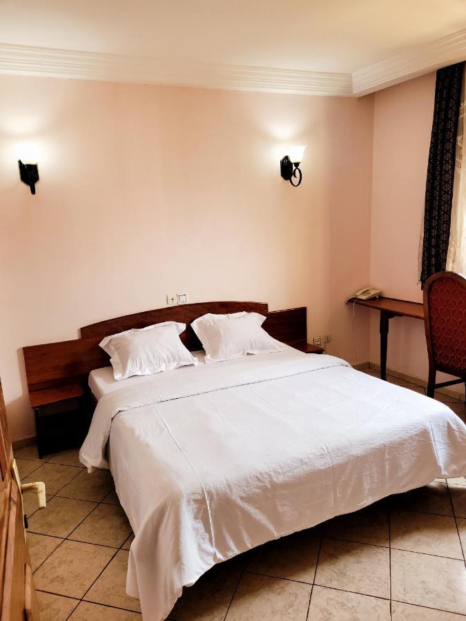 Hotel Altitel Bafoussam Eksteriør bilde