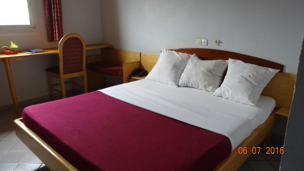 Hotel Altitel Bafoussam Eksteriør bilde